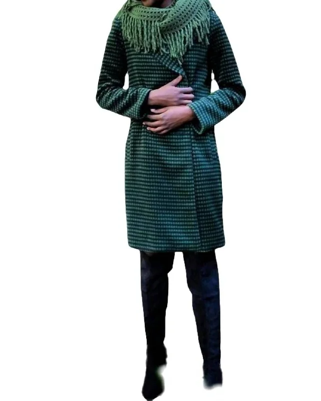 Velvet OvercoatsChester Coat In Green Dot