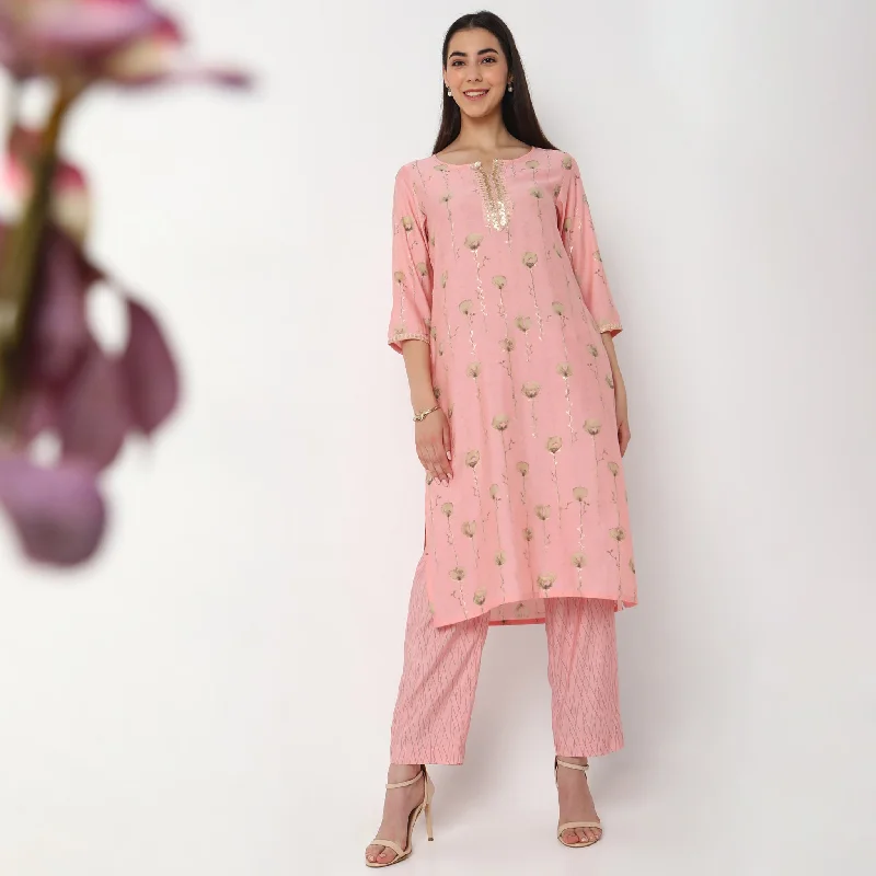 Straight Fit Printed Kurta with Pant Set