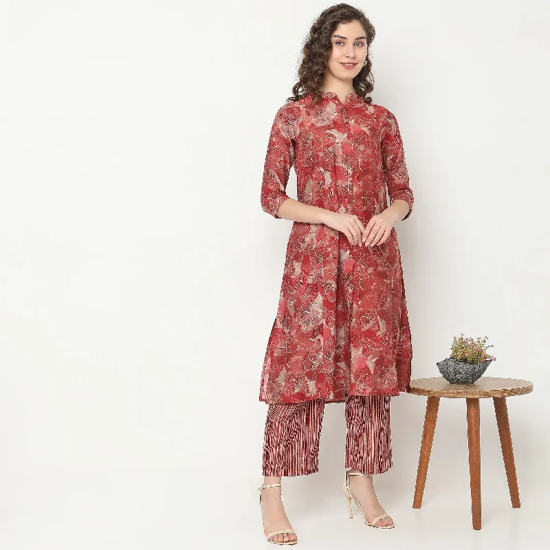 Regular Fit Printed Kurta with Pant Set