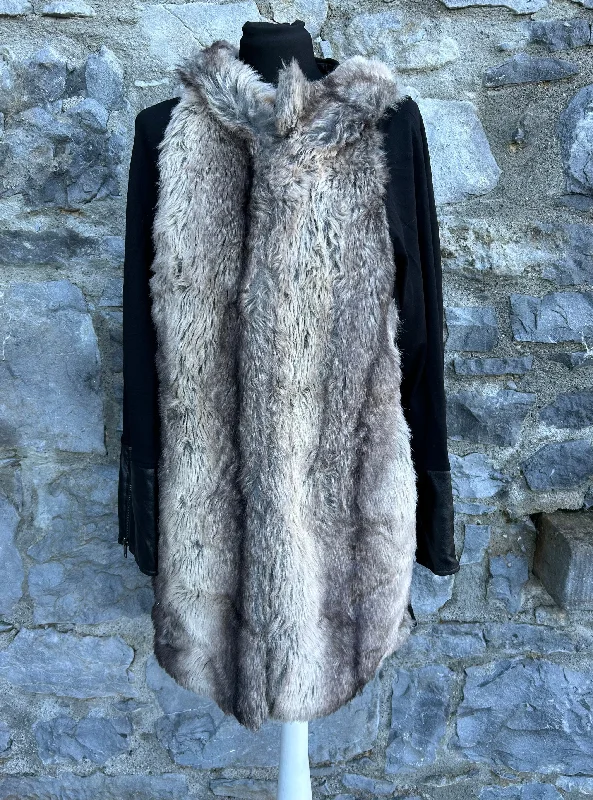 Zippered OvercoatsBlack&furry coat uk 10-12