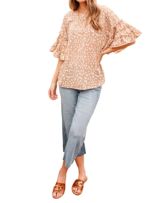 Sunset Chaser Spotted Top In Taupe