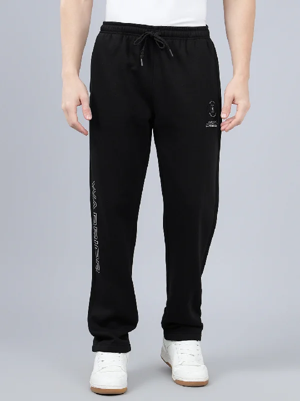 WindbreakersMen's Black Printed Winter Track Pant