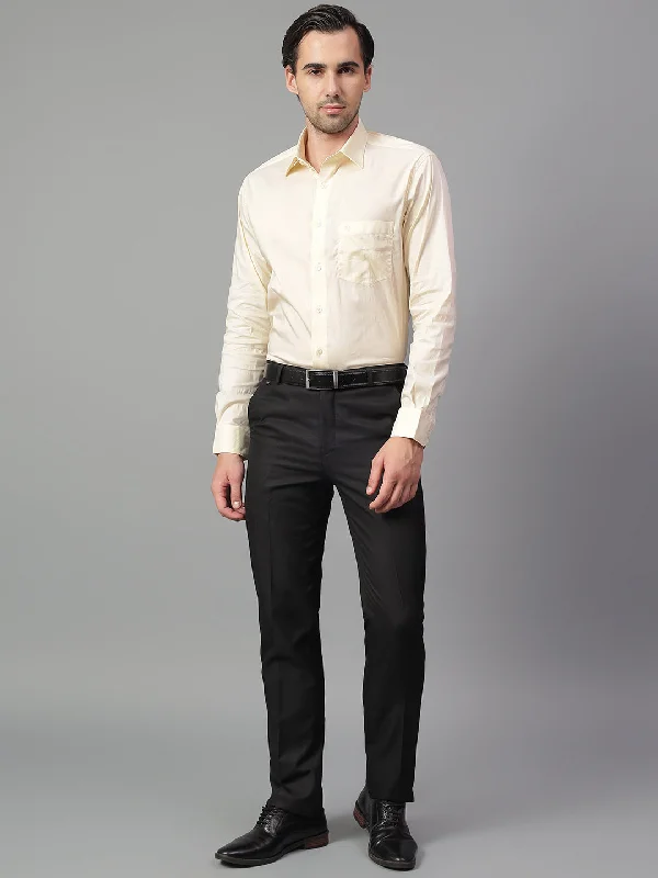 WindbreakersMen's Black Self Design Non-Pleated Formal Trouser