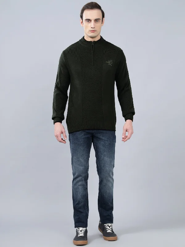 WindbreakersMen's Self Design Olive Green Full Sleeve Sweater