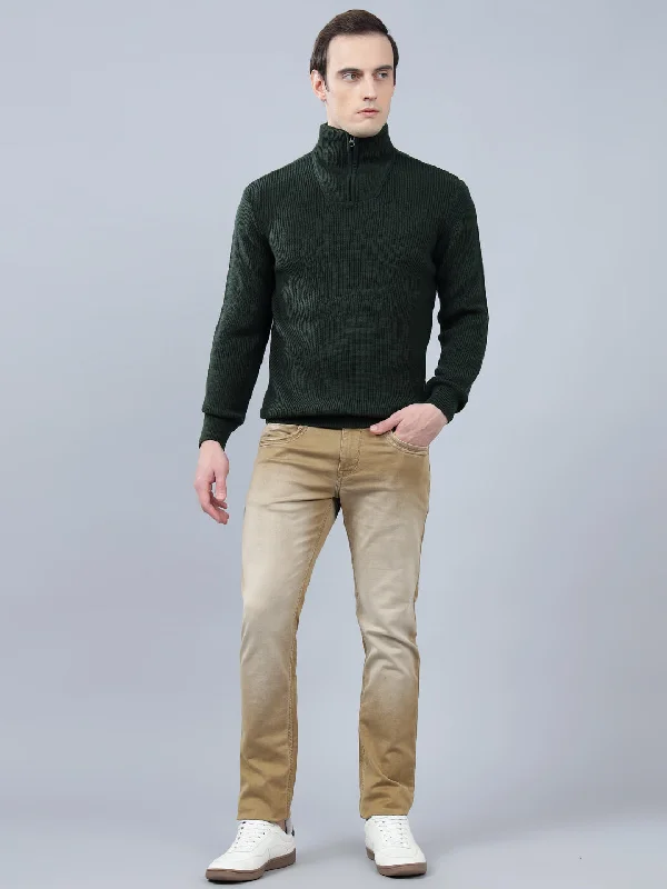 Winter JacketsMen's Solid Dark Green Full Sleeve Sweater